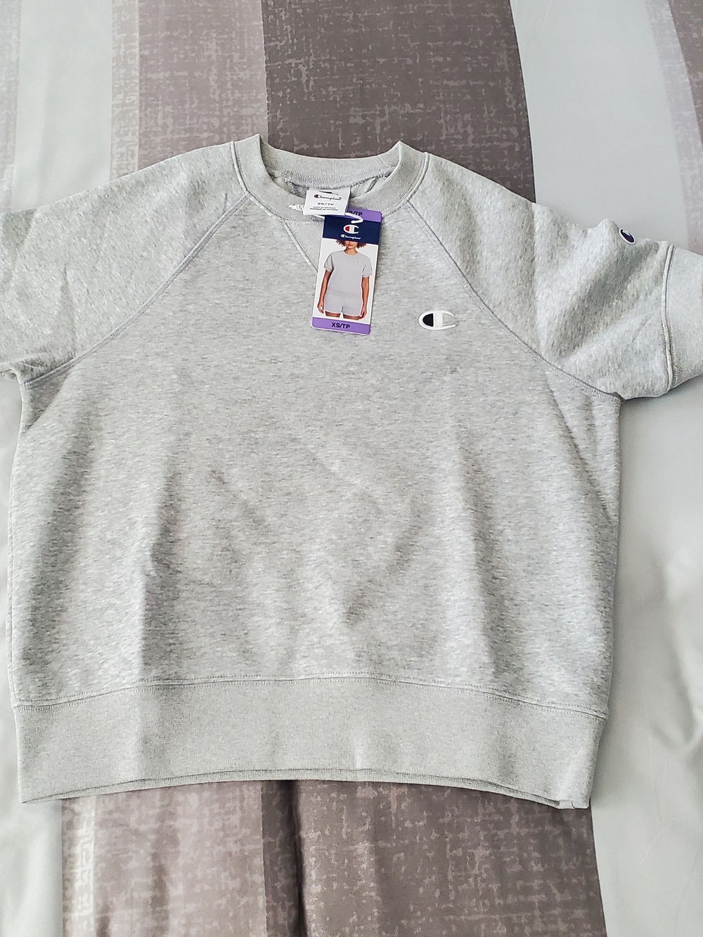 NWT Champion Women's Heather Grey Short Sleeve Crewneck Sweats